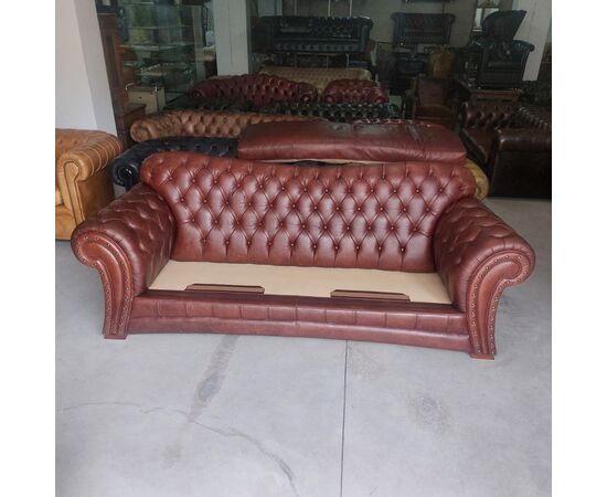 Divano chesterfield club 4 posti in pelle marrone cognac di grandi dimensioni 