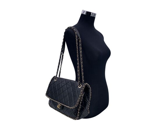 CHANEL Borsa a Tracolla in Pelle Col. Nero Chain Around M