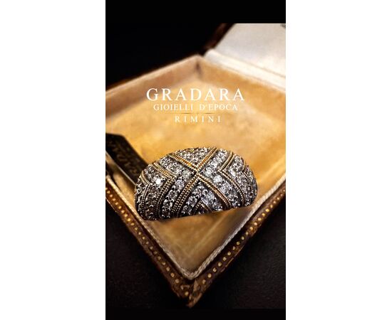 Anello  a  fascia  con  Diamanti  