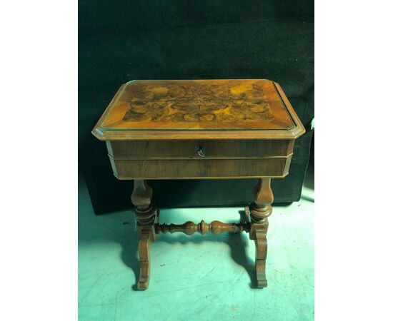 Work table in walnut with briar veneered top. Luigi Filippo period.     