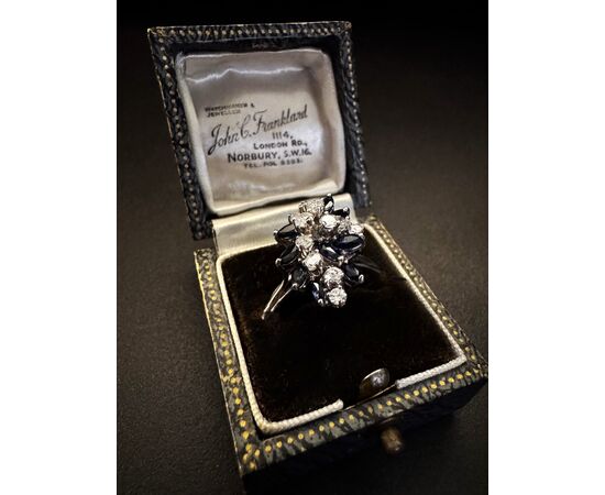 Anello  con  Zaffiri  e  Diamanti  0.70 ct.