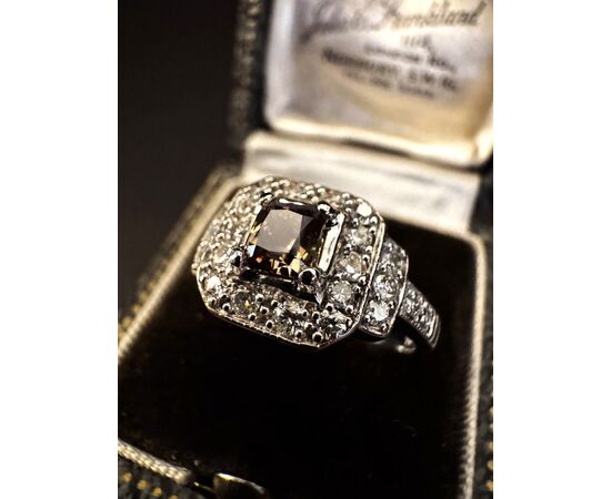 Anello  con  Diamante  Brown