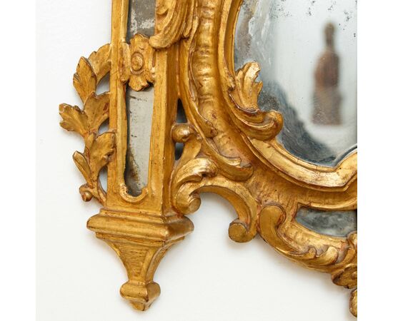 XVIII secolo, Specchiere con cornici di forma architettonica