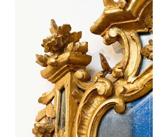XVIII secolo, Specchiere con cornici di forma architettonica