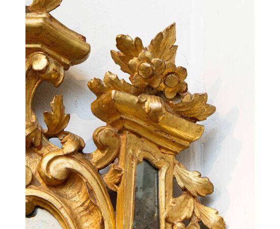XVIII secolo, Specchiere con cornici di forma architettonica