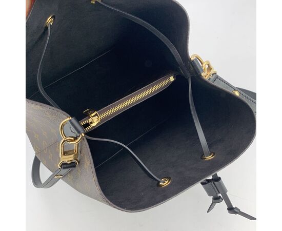 LOUIS VUITTON Borsa a Tracolla in Tela Col. Marrone NeoNoe M