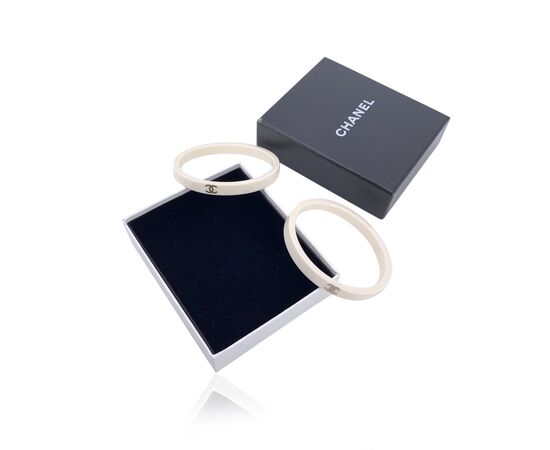 CHANEL Bracciale Vintage in Plastica Col. Bianco CC