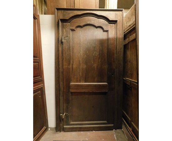 pti636 - porta in noce con telaio, XVIII secolo, cm l. 137 x h 247