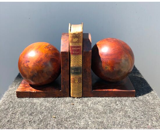 Pair of bookends in tuja briar wood, art-deco style.     