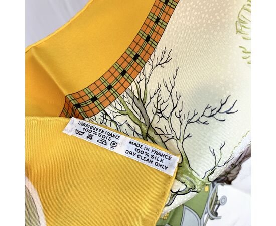 HERMES Foulard Vintage in Seta Col. Giallo Carre 90