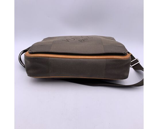 LOUIS VUITTON Borsa a Tracolla in Tela Col. Marrone Terre Damier Geant Messenger M