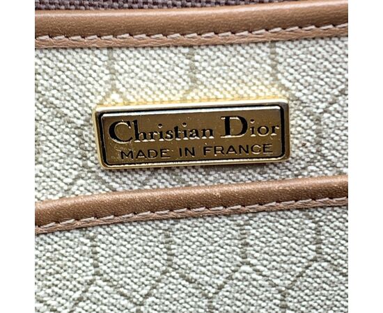 DIOR Borsa a Tracolla Vintage in Tela Col. Beige <p style="text-align:left;">Vintage Christian Dior beige logo canvas shoulder bag with brown leather trim. Gold metal CD logo on the front. Upper zipper closure. Gold metal interwoven leather shoulder strap