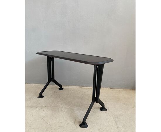 Tavolino mod. Arco, Studio BBPR per Olivetti, anni '60