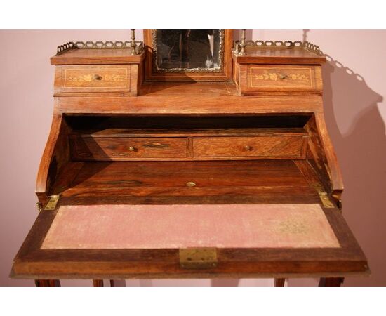 Antica ribaltina francese del 1800 con alzatina stile Luigi XV riccamente intarsiata