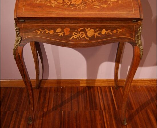 Antica ribaltina francese del 1800 con alzatina stile Luigi XV riccamente intarsiata