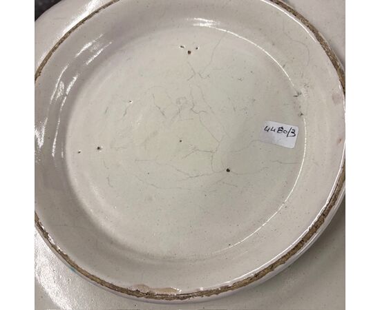 Antico piatto maiolica  Angelo Minghetti Bologna fine 800 . Misura cm 33 