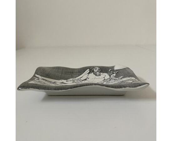 FORNASETTI, Posacenere scultura Allegoria del Nilo, ceramica decorata