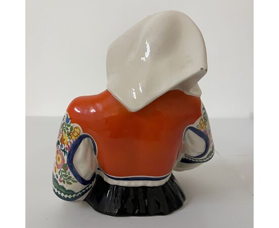 ESSEVI, Sandro Vacchetti, La maternità sarda, scultura ceramica decorata