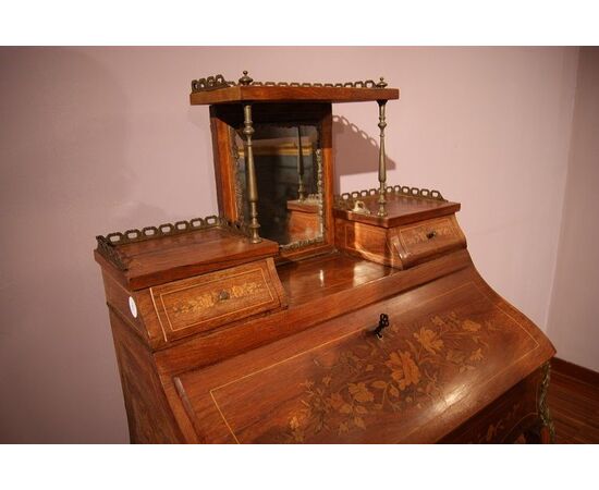 Antica ribaltina francese del 1800 con alzatina stile Luigi XV riccamente intarsiata