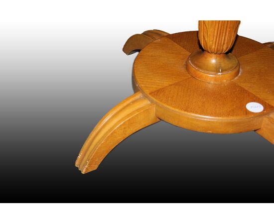 Tavolino basso stile Biedermeier in legno di olmo e radica di olmo