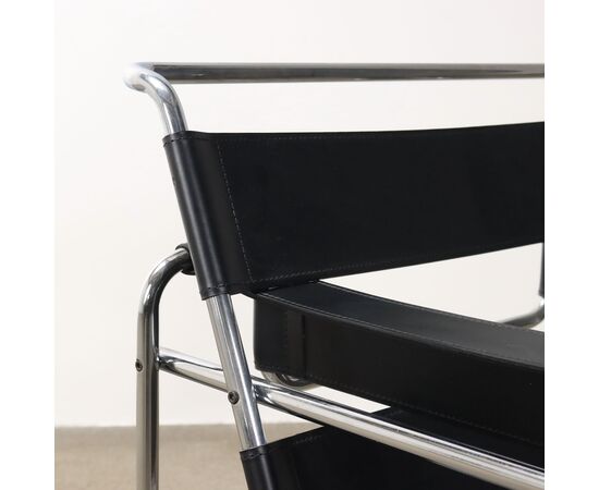 Poltrona 'Wassily' Marcel Breuer per Gavina