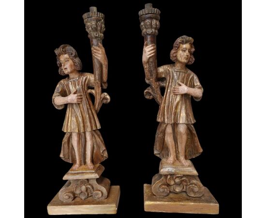 Bella coppia di angeli cerofori in legno policromo Italia Centrale XVI secolo
