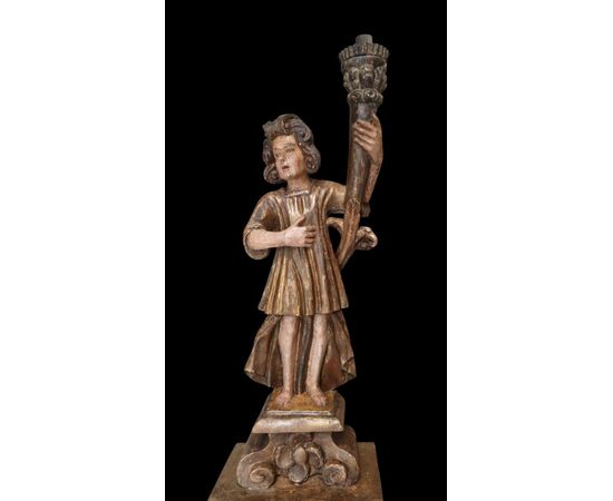 Bella coppia di angeli cerofori in legno policromo Italia Centrale XVI secolo