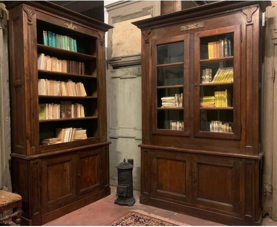 LIB160 - N. 3 mobili/ librerie in noce e pioppo, epoca '800, misure diverse