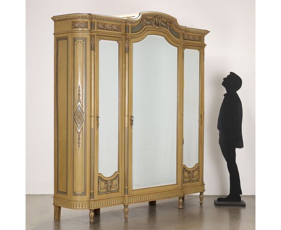 Armadio in Stile Neoclassico Piemonte XX Secolo