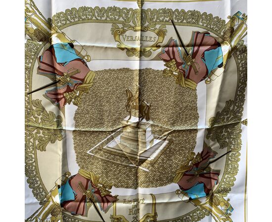 HERMES Foulard Vintage in Seta Col. Marrone Carre 90