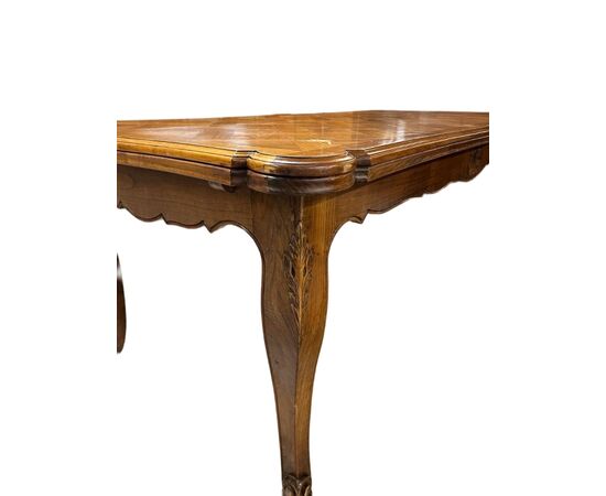 Tavolo Provenzale Con piano Parquettato di Fine 1800 in legno di ciliegio allungabile