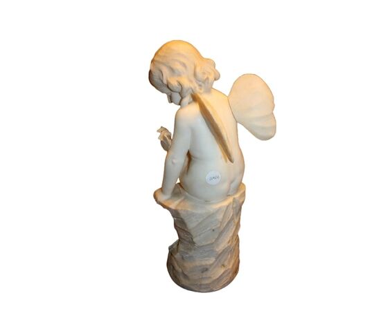 Putto francese in marmo bianco – Seconda metà '800, scultura con ali su piedistallo