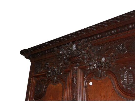Armadio 2 Porte Riccamente Intagliato in legno di rovere Provenzale Normandia XVIII secolo