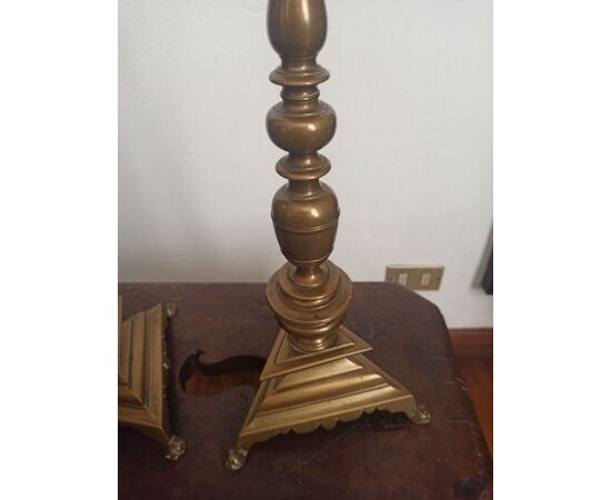 Coppia di candelieri in bronzo fine XVII secolo 