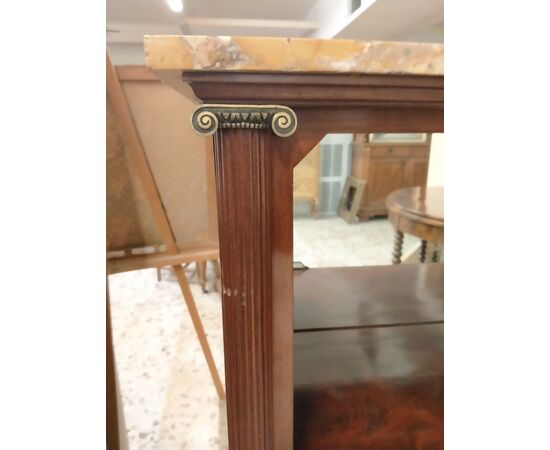 Credenzino in mogano con bronzi e marmo del 1800 stile Luigi XVI francese