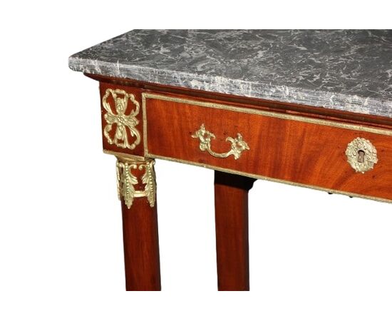 Bellissima Consolle Francese Stile Impero del 1800 in mogano con bronzi