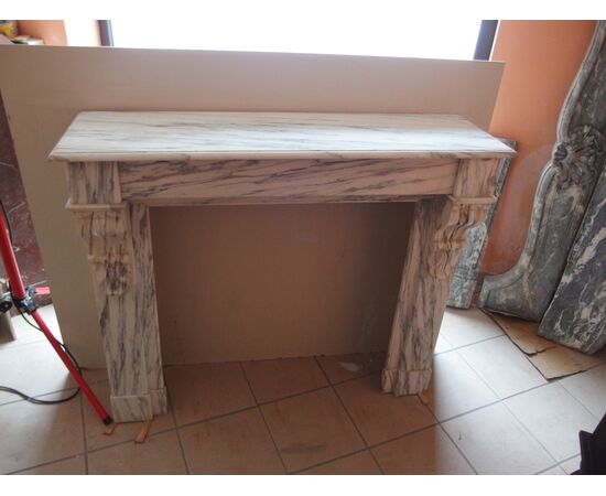 CAMINO BIANCO CARRARA CON STRIATURE NEO CLASSICO FRANCIA  cm L120xP35xH105 