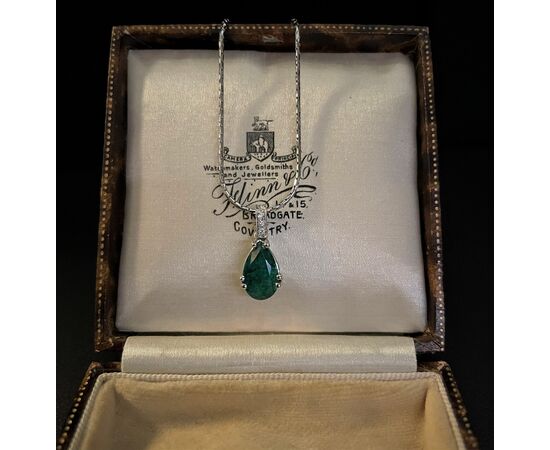 Pendente  a  goccia  Smeraldo  1.30  ct.