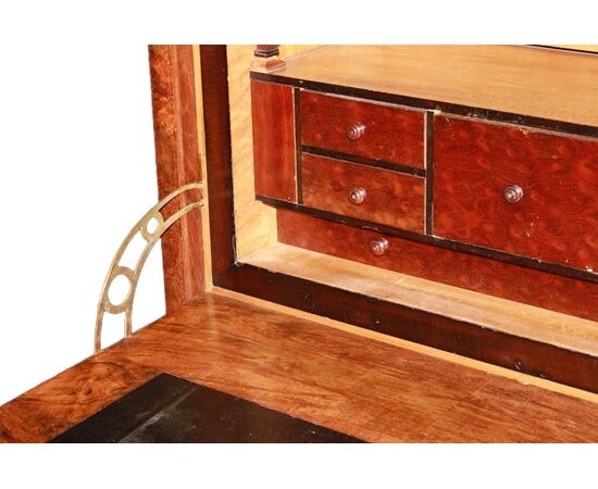 Secretaire Francese del 1800 Stile Impero In Radica di Olmo con Marmo Nero