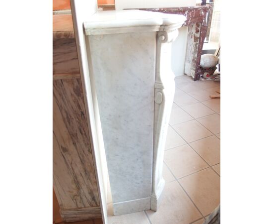 CAMINO IN MARMO BIANCO CARRARA POMPADOUR FRANCIA  cm L130xP36xH107 