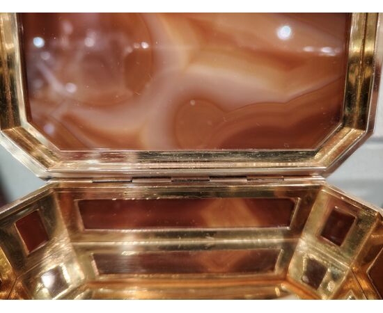 Scatola in onice rosso