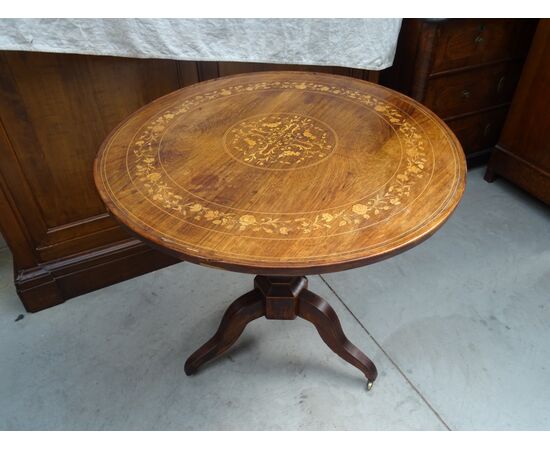 Tavolino da salotto a vela in palissandro intarsiato acero Carlo X 1820 Francia