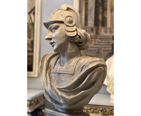 Coppia di busti in stucco