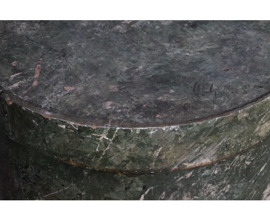 Antica base per statue cilindro epoca primi 900 dipinto finto marmo Alpi  . H 61 diametro cm 42 