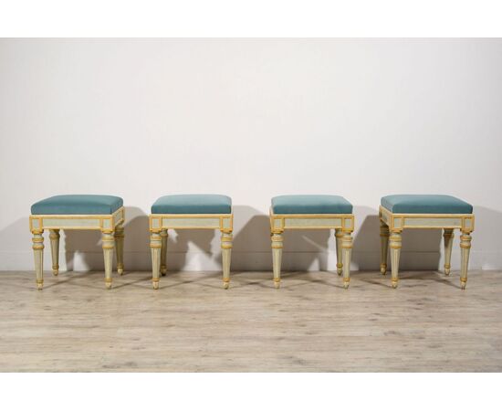 Quattro sgabelli neoclassici in legno laccato, Torino fine XVIII secolo 