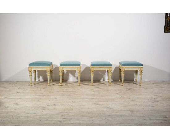 Quattro sgabelli neoclassici in legno laccato, Torino fine XVIII secolo 