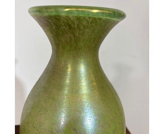 Coppia di vasi Fratelli Toso anni 60 Vetri Murano a Lustri metallici . H 29 – H 22 