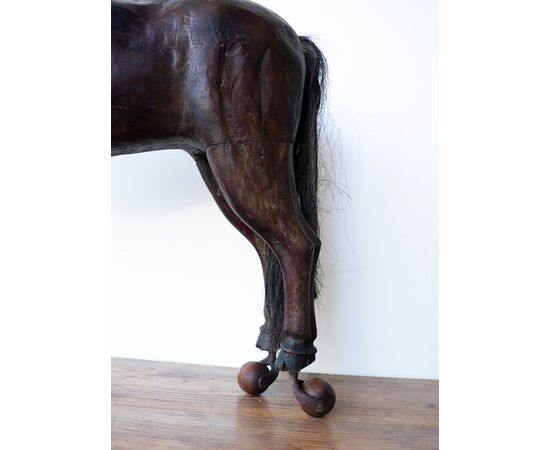 Cavallo da giostra in legno – XIX secolo