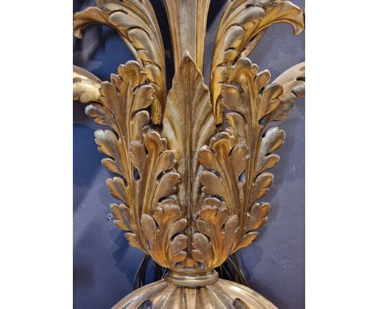 Grande applique veneta in legno intagliato e dorato, fine XVIII secolo