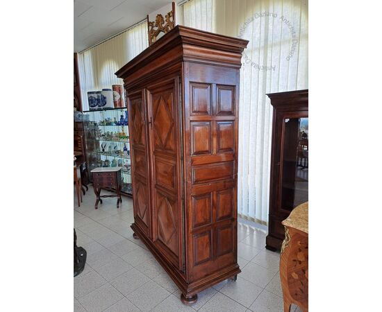 Credenza in noce H220 166x66